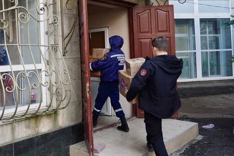Вместе нам всё по плечу. Проект «Москва помогает!» уже давно стал символом единства и солидарности Вместе нам всё по плечу. Проект «Москва помогает!» уже давно стал символом единства и солидарности