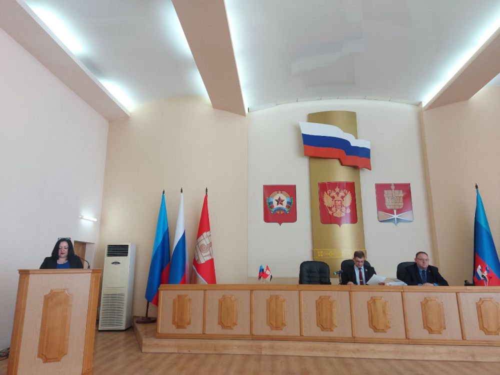Роман Лысенко: 8 апреля в Совете городского округа город Алчевск состоялось очередное 37 заседание, ключевым вопросом которого стало присвоение звания «Почетный гражданин муниципального образования городской округ город... Роман Лысенко: 8 апреля в Совете городского округа город Алчевск состоялось очередное 37 заседание, ключевым вопросом которого стало присвоение звания «Почетный гражданин муниципального образования городской округ город...