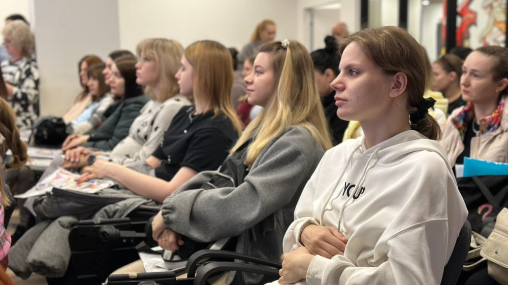 «Крепкая семья» поздравила более 70 будущих мам со всей республики «Крепкая семья» поздравила более 70 будущих мам со всей республики