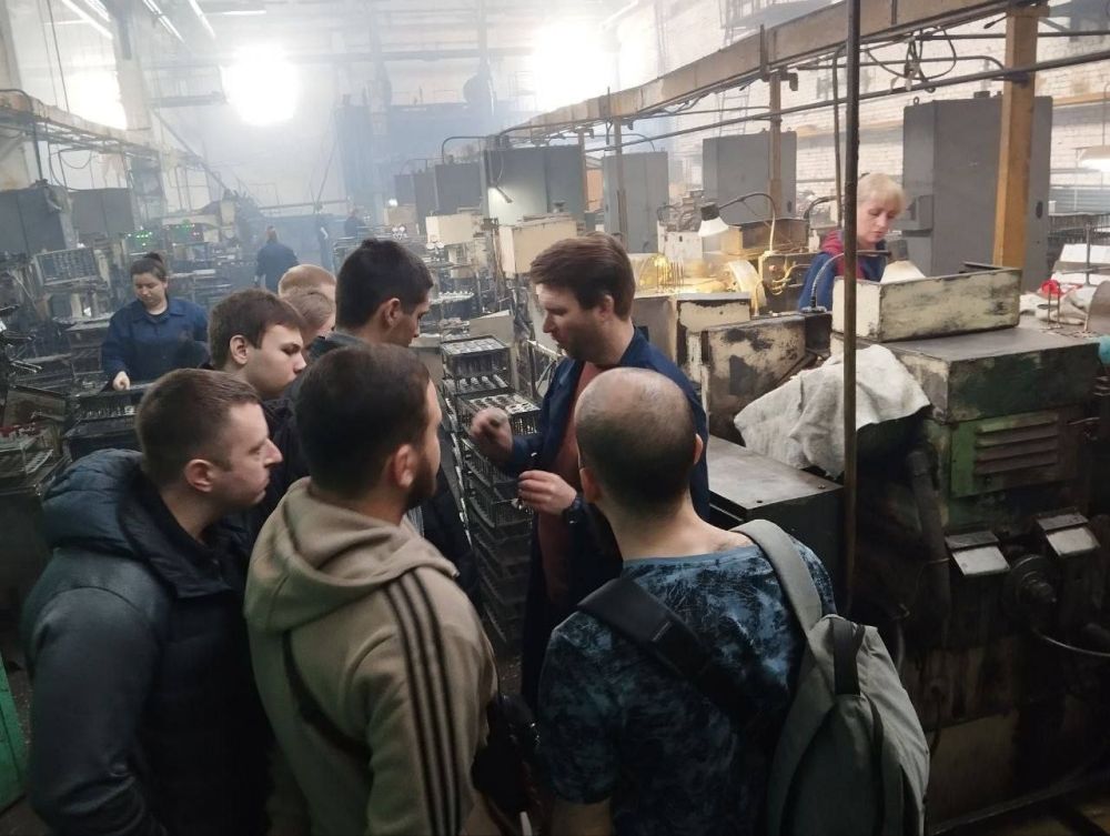 Константин Бутримов: Машиностроительные компании приглашают студентов на ознакомительные визиты в рамках проекта «Неделя без турникетов» Константин Бутримов: Машиностроительные компании приглашают студентов на ознакомительные визиты в рамках проекта «Неделя без турникетов»