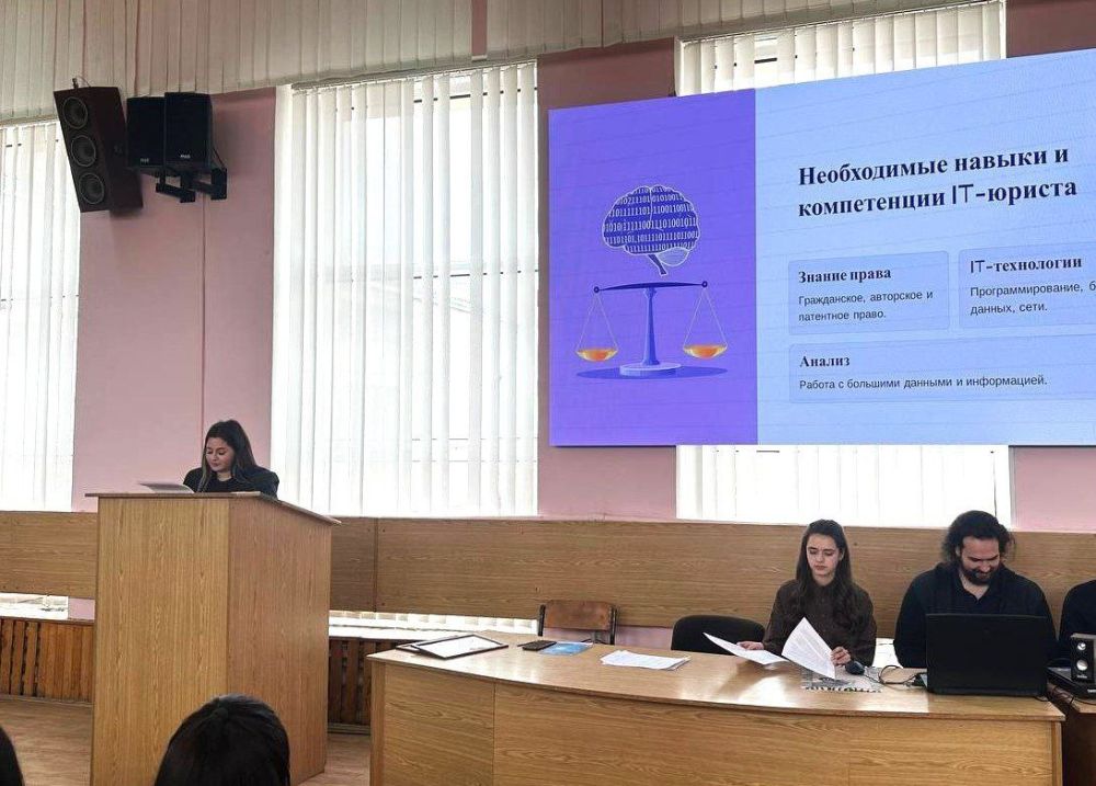 Минюст ЛНР принял участие в «Параде юридических профессий XXI века» Минюст ЛНР принял участие в «Параде юридических профессий XXI века»