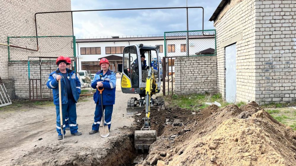 Альберт Зинченко: В Станично-Луганском округе продолжается модернизация энергосистемы! Альберт Зинченко: В Станично-Луганском округе продолжается модернизация энергосистемы!