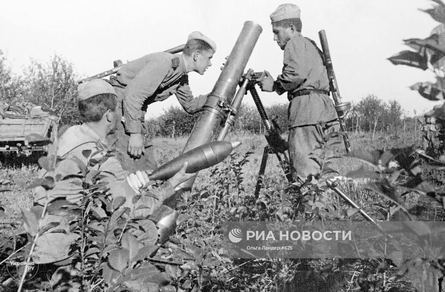 В спецпроекте «Фотоальбом Победы» мы каждый день публикуем небольшую подборку фото- и кинохроники военных лет В спецпроекте «Фотоальбом Победы» мы каждый день публикуем небольшую подборку фото- и кинохроники военных лет