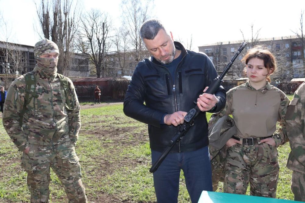 Андрей Сухачев: В детстве сам принимал участие в «Зарнице» Андрей Сухачев: В детстве сам принимал участие в «Зарнице»