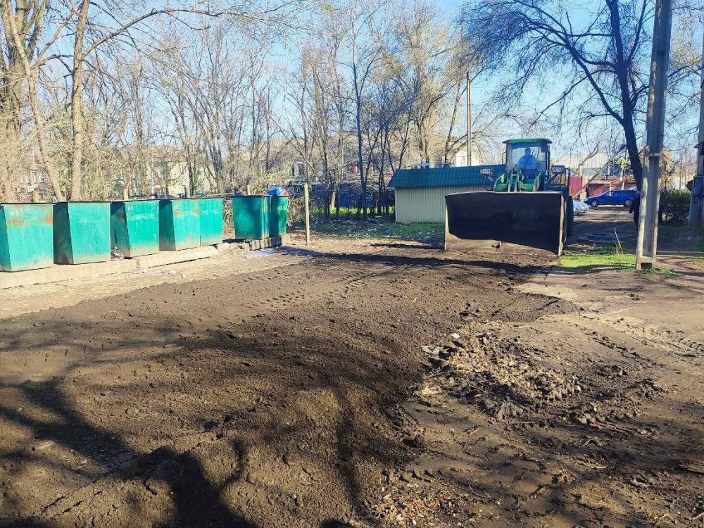 Сергей Колягин: В городском округе продолжается активная работа по борьбе с несанкционированными свалками, образовывающимися вблизи точек сбора твердых коммунальных отходов Сергей Колягин: В городском округе продолжается активная работа по борьбе с несанкционированными свалками, образовывающимися вблизи точек сбора твердых коммунальных отходов