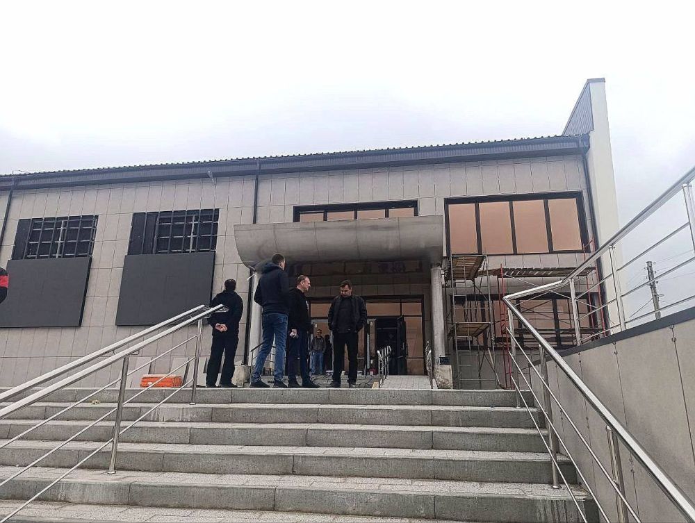 Волгоградская область с 2022 года в рамках шефской помощи отремонтировала в Станично-Луганском округе 240 объектов Волгоградская область с 2022 года в рамках шефской помощи отремонтировала в Станично-Луганском округе 240 объектов