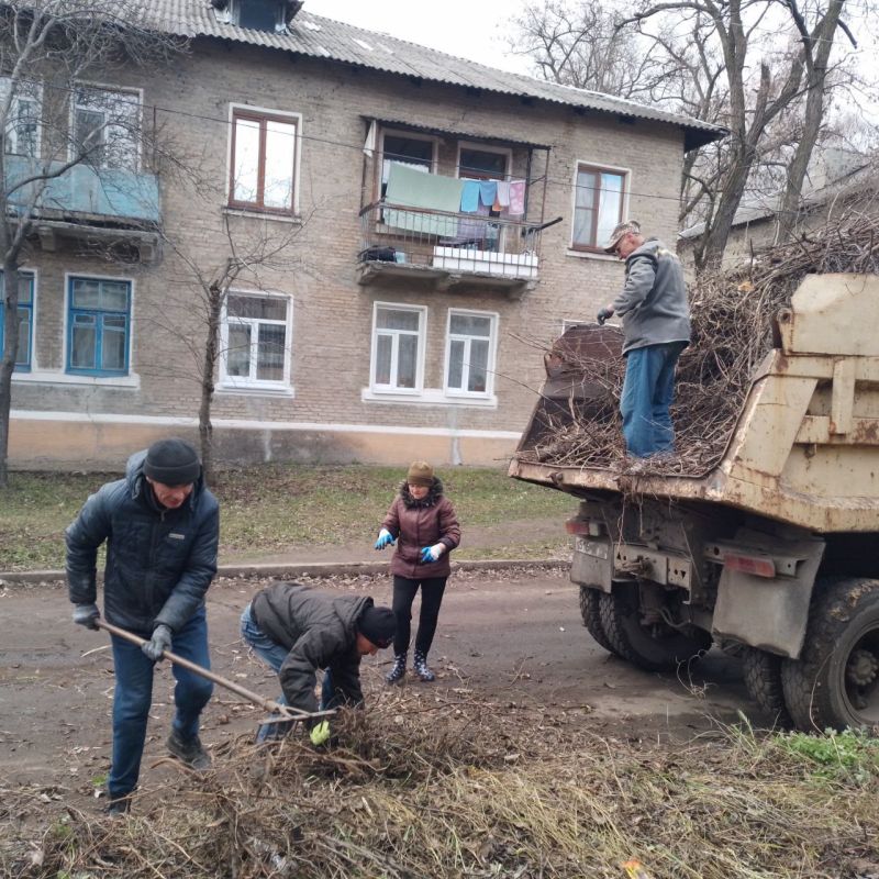В Суходольске выполнили работы по благоустройству В Суходольске выполнили работы по благоустройству