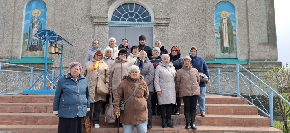 Студенты Университета третьего возраста в преддверии важного христианского праздника – Пасха посетили Храм в честь Успения Пресвятой Богородицы г.Красный Луч Студенты Университета третьего возраста в преддверии важного христианского праздника – Пасха посетили Храм в честь Успения Пресвятой Богородицы г.Красный Луч