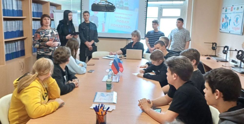 В Беловодском муниципальном округе прошла презентация «Студенты СПО ХХI века» В Беловодском муниципальном округе прошла презентация «Студенты СПО ХХI века»