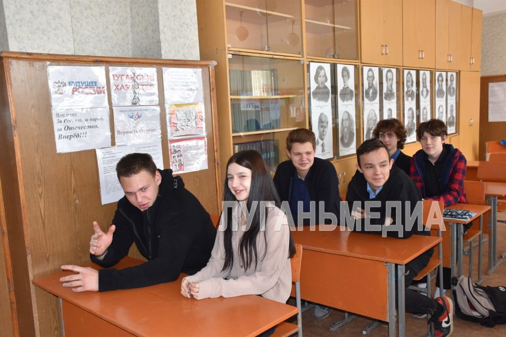 В Первомайской школе было организовано профориентационное мероприятие для учащихся 10-11 классов В Первомайской школе было организовано профориентационное мероприятие для учащихся 10-11 классов
