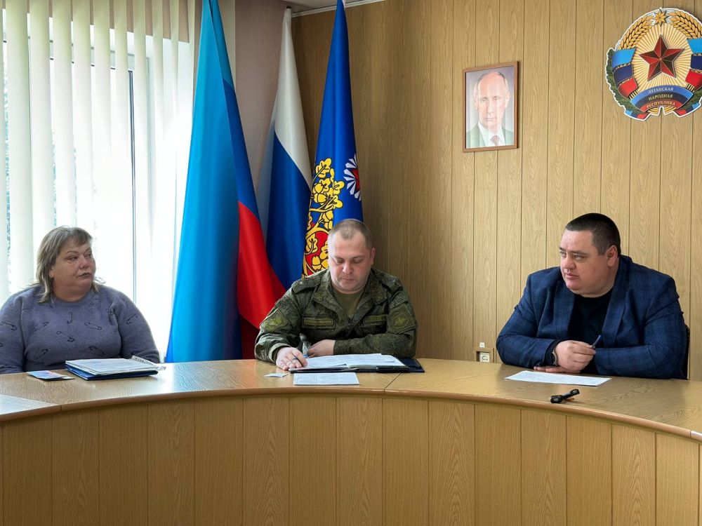 Андрей Рубанцов: Сегодня провел встречу с семьями военнослужащих, погибших, выполняя свой долг в зоне специальной военной операции, что особенно актуально в Год защитника Отечества Андрей Рубанцов: Сегодня провел встречу с семьями военнослужащих, погибших, выполняя свой долг в зоне специальной военной операции, что особенно актуально в Год защитника Отечества