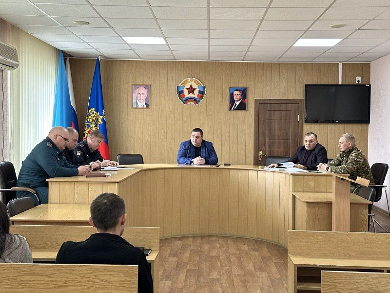 Сегодня Глава городского округа провёл заседание комиссии по вопросам техногенно-экологической безопасности и чрезвычайных ситуаций Сегодня Глава городского округа провёл заседание комиссии по вопросам техногенно-экологической безопасности и чрезвычайных ситуаций