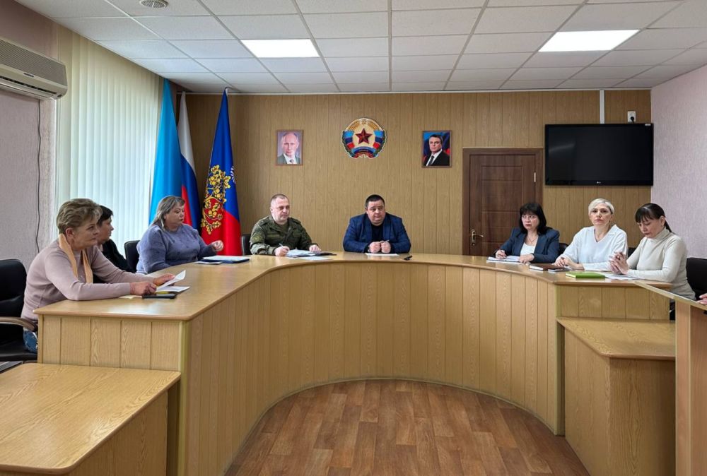 Андрей Рубанцов: Сегодня провел встречу с семьями военнослужащих, погибших, выполняя свой долг в зоне специальной военной операции, что особенно актуально в Год защитника Отечества Андрей Рубанцов: Сегодня провел встречу с семьями военнослужащих, погибших, выполняя свой долг в зоне специальной военной операции, что особенно актуально в Год защитника Отечества