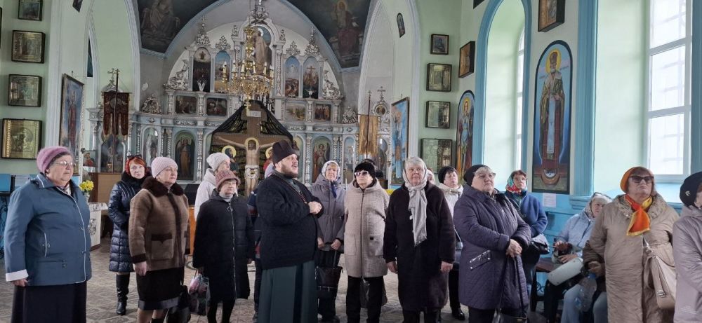 Студенты Университета третьего возраста в преддверии важного христианского праздника – Пасха посетили Храм в честь Успения Пресвятой Богородицы г.Красный Луч Студенты Университета третьего возраста в преддверии важного христианского праздника – Пасха посетили Храм в честь Успения Пресвятой Богородицы г.Красный Луч