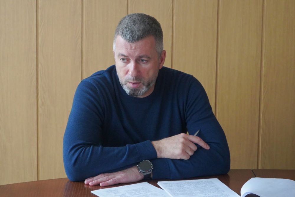 Андрей Сухачев: На заседании антитеррористической комиссии особое внимание уделили мерам по обеспечению безопасности граждан в памятные даты: Первомай, День Великой Победы, День ЛНР Андрей Сухачев: На заседании антитеррористической комиссии особое внимание уделили мерам по обеспечению безопасности граждан в памятные даты: Первомай, День Великой Победы, День ЛНР