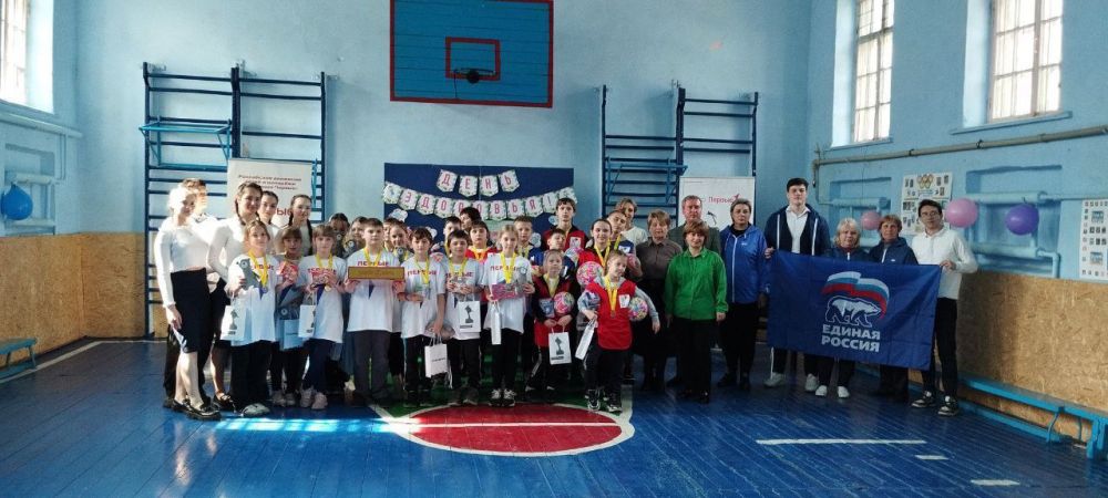 Физическая активность — залог здоровья и бодрости. Физическая активность — залог здоровья и бодрости.