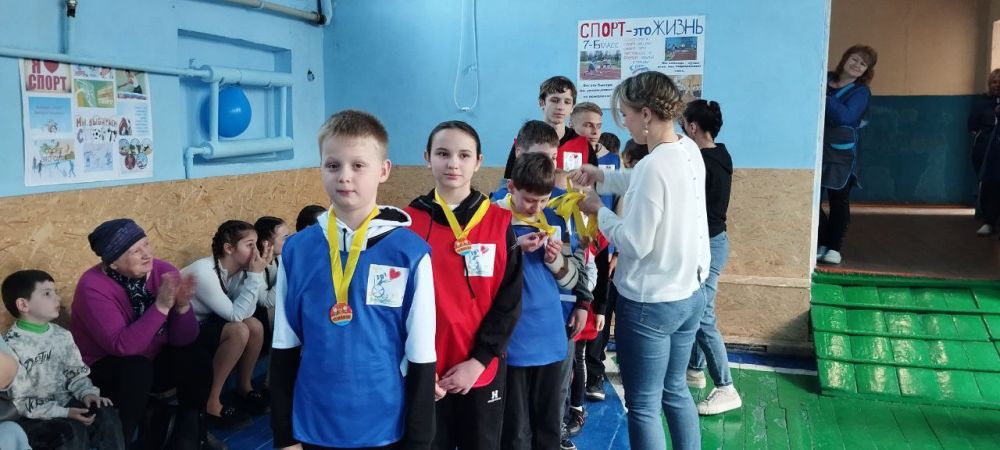Физическая активность — залог здоровья и бодрости. Физическая активность — залог здоровья и бодрости.