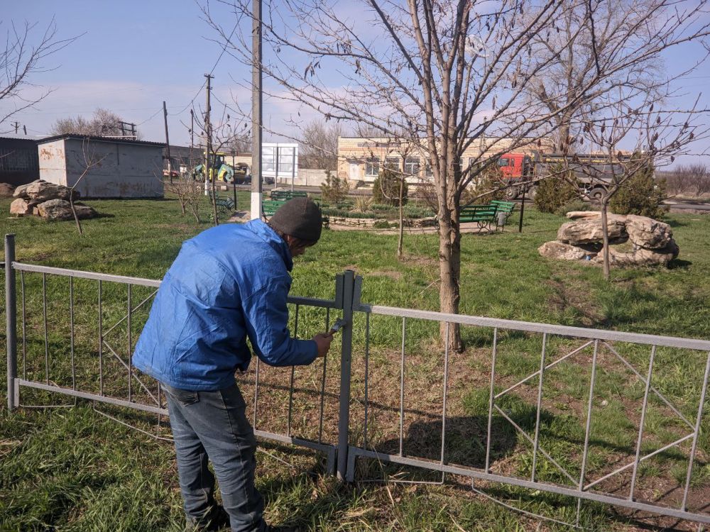 В Белокуракинском округе благоустроили сквер на улице Победы в селе Нещеретово В Белокуракинском округе благоустроили сквер на улице Победы в селе Нещеретово