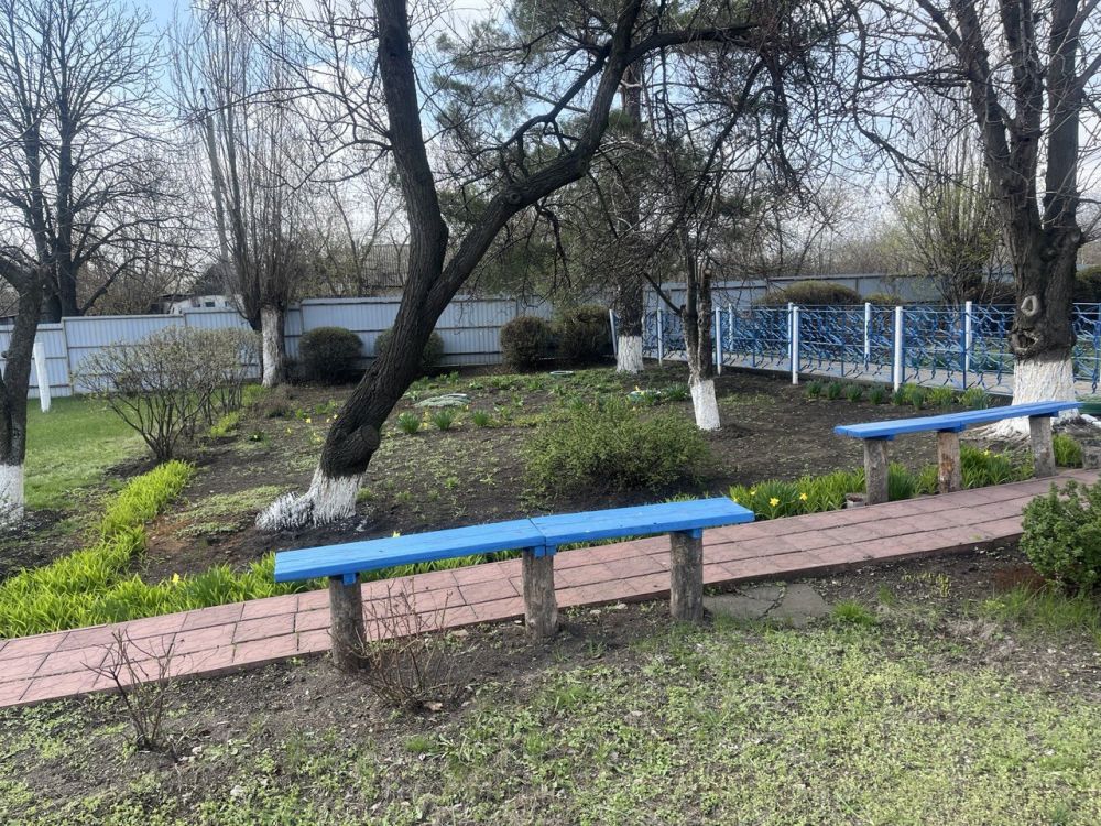 В ПГТ СОФИЕВСКИЙ ПРОДОЛЖАЮТСЯ РАБОТЫ ПО БЛАГОУСТРОЙСТВУ ТЕРРИТОРИИ В ПГТ СОФИЕВСКИЙ ПРОДОЛЖАЮТСЯ РАБОТЫ ПО БЛАГОУСТРОЙСТВУ ТЕРРИТОРИИ