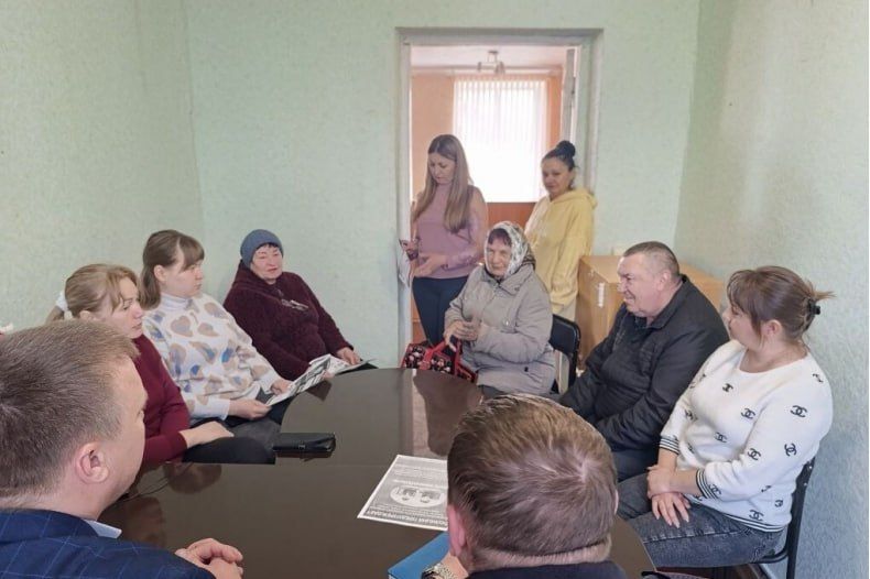 В ООЖ пгт. Калининский прошла выездная встреча представителя отдела МВД России «Свердловский» с населением В ООЖ пгт. Калининский прошла выездная встреча представителя отдела МВД России «Свердловский» с населением