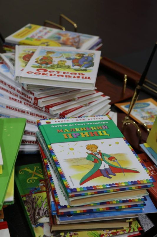 К Международному дню книгодарения школьники Нижнего Новгорода собрали и предали детям Марковского муниципального округа книги К Международному дню книгодарения школьники Нижнего Новгорода собрали и предали детям Марковского муниципального округа книги