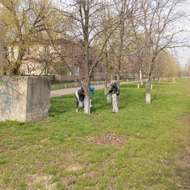 С начала апреля в населенных пунктах проводятся субботники, цель которых: С начала апреля в населенных пунктах проводятся субботники, цель которых: