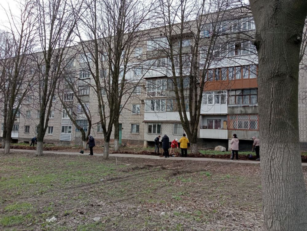 Сегодня в рамках проведения республиканской акции «Чистая Республика - 2025» в Ровеньках Сегодня в рамках проведения республиканской акции «Чистая Республика - 2025» в Ровеньках