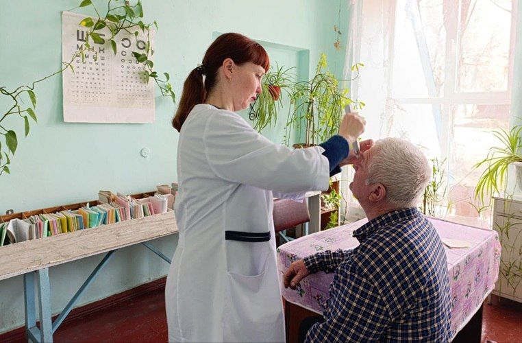 В поселке Северный состоялся выездной прием жителей краснодонскими врачами В поселке Северный состоялся выездной прием жителей краснодонскими врачами