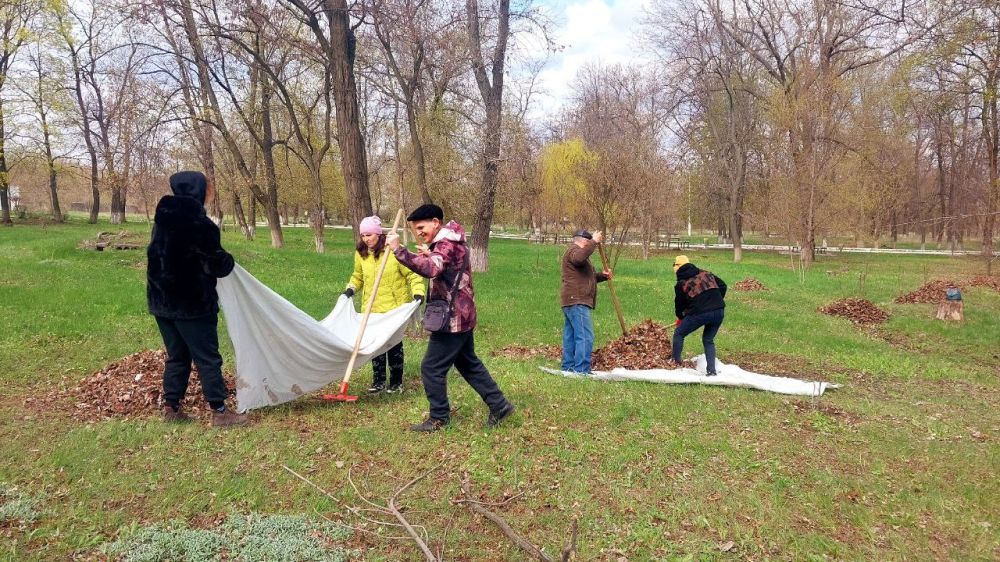 В рамках акции «Чистая Республика – 2025» в Кировске состоялся общегородской субботник В рамках акции «Чистая Республика – 2025» в Кировске состоялся общегородской субботник