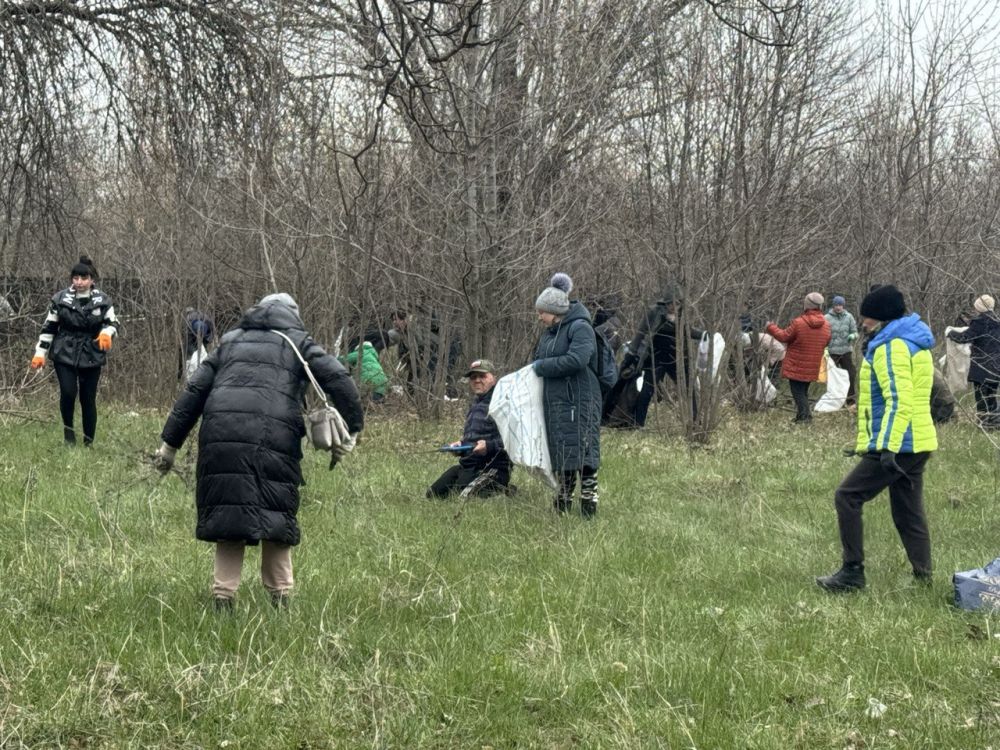 Красный Луч продолжает принимать участие в акции «Чистая Республика - 2025» Красный Луч продолжает принимать участие в акции «Чистая Республика - 2025»