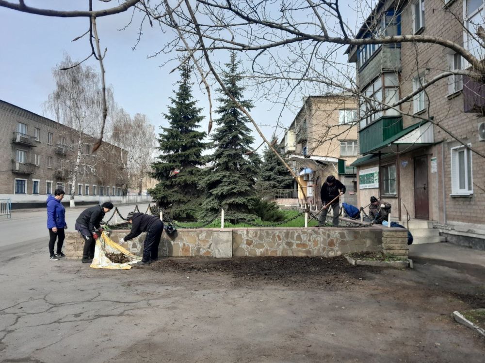 Сегодня в рамках проведения республиканской акции «Чистая Республика - 2025» в Ровеньках Сегодня в рамках проведения республиканской акции «Чистая Республика - 2025» в Ровеньках