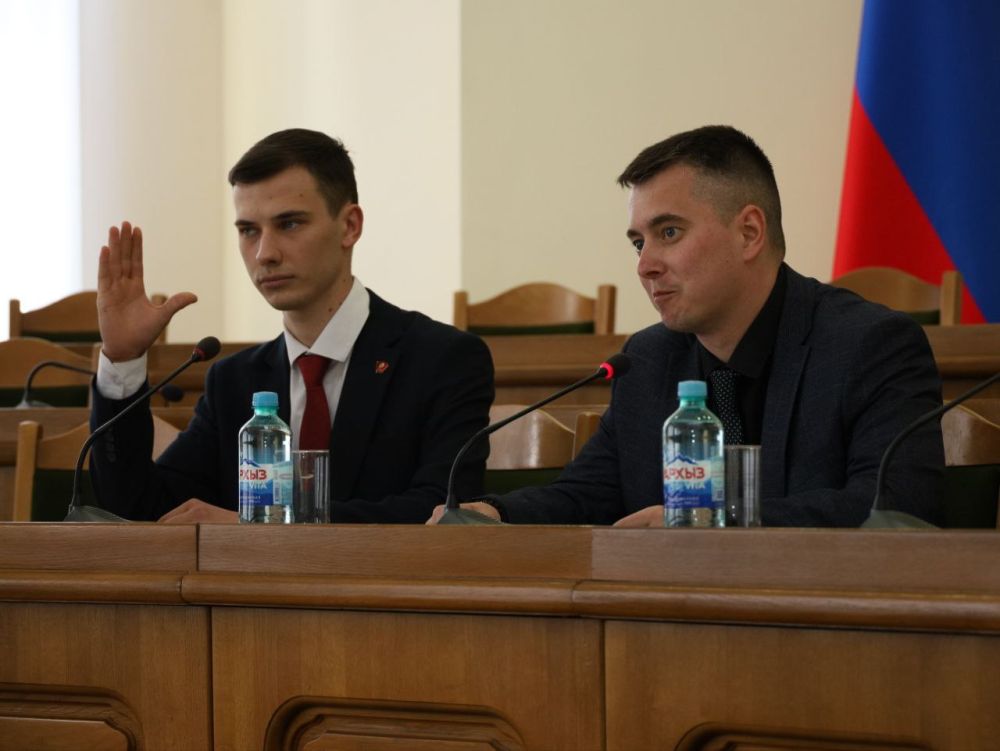 24 апреля состоялось очередное заседание Молодежного парламента при Народном Совете Луганской Народной Республики 24 апреля состоялось очередное заседание Молодежного парламента при Народном Совете Луганской Народной Республики