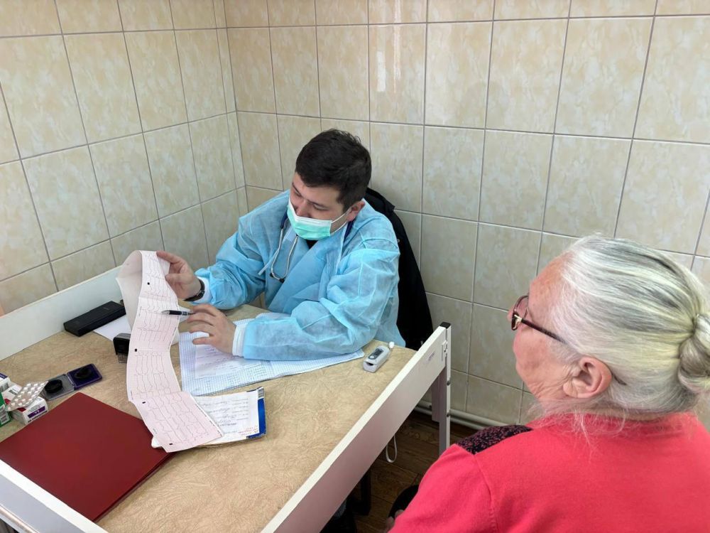 Жители села Бобриково Антрацитовского округа получили консультации калмыцких врачей Жители села Бобриково Антрацитовского округа получили консультации калмыцких врачей