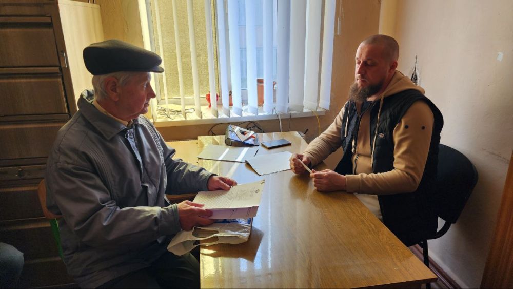 Депутаты Совета городского округа муниципальное образование городской округ город Лисичанск Луганской Народной Республики продолжают приемы граждан Депутаты Совета городского округа муниципальное образование городской округ город Лисичанск Луганской Народной Республики продолжают приемы граждан