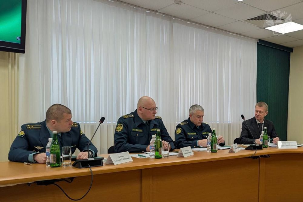 Руководитель ФТС России Валерий Пикалёв провел рабочее совещание в Краснодарской таможне Руководитель ФТС России Валерий Пикалёв провел рабочее совещание в Краснодарской таможне