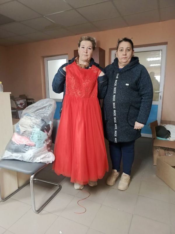 В рамках акции #ДобрыеДела начальник Нижнетепловского отдела жизнеобеспечения населения Галина Чибрисова передала нашему Дому Культуры замечательный подарок — новые костюмы и праздничные наряды! В рамках акции #ДобрыеДела начальник Нижнетепловского отдела жизнеобеспечения населения Галина Чибрисова передала нашему Дому Культуры замечательный подарок — новые костюмы и праздничные наряды!