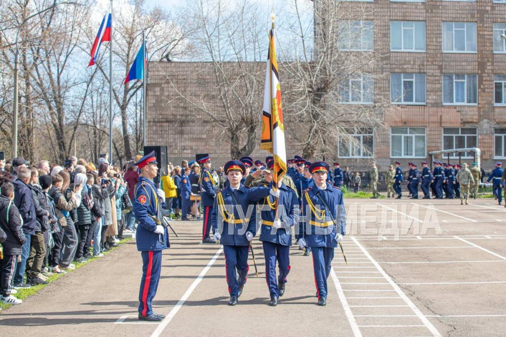 В Республиканском казачьем кадетском корпусе имени маршала авиации Александра Ефимова прошел день открытых дверей для будущих кадетов и их родителей В Республиканском казачьем кадетском корпусе имени маршала авиации Александра Ефимова прошел день открытых дверей для будущих кадетов и их родителей