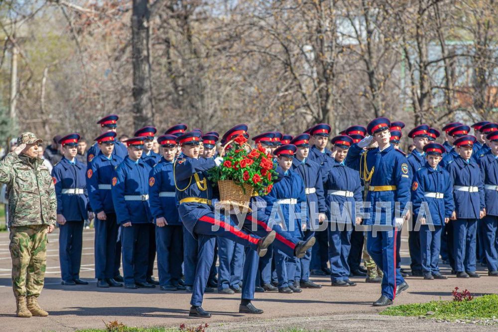 В Республиканском казачьем кадетском корпусе имени маршала авиации Александра Ефимова прошел день открытых дверей для будущих кадетов и их родителей В Республиканском казачьем кадетском корпусе имени маршала авиации Александра Ефимова прошел день открытых дверей для будущих кадетов и их родителей