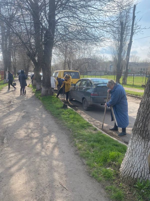 11 апреля в Молодогвардейске прошли масштабные работы по вывозу мусора и благоустройству территории 11 апреля в Молодогвардейске прошли масштабные работы по вывозу мусора и благоустройству территории