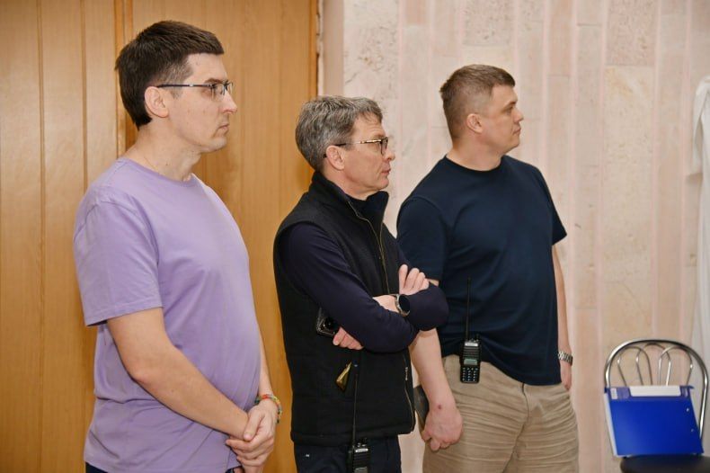 На территории Свердловского муниципального округа ЛНР врачи из Красноярского края продолжают оказывать помощь населению На территории Свердловского муниципального округа ЛНР врачи из Красноярского края продолжают оказывать помощь населению
