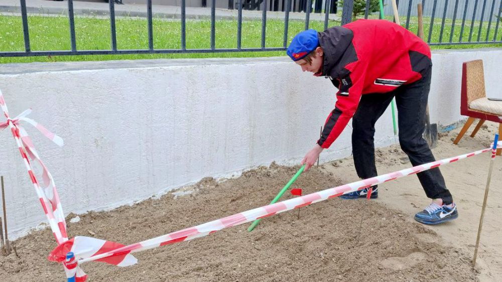 Победа. В Северодонецком городском центре патриотического воспитания, туризма и краеведения прошла военно-патриотическая игра «Победа» для обучающихся школ городского округа Северодонецка Победа. В Северодонецком городском центре патриотического воспитания, туризма и краеведения прошла военно-патриотическая игра «Победа» для обучающихся школ городского округа Северодонецка