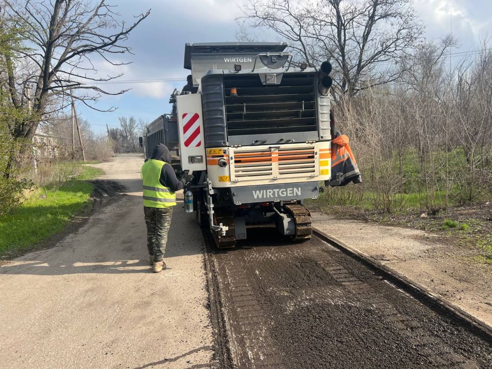 В Кировске приступили к ремонту улично-дорожной сети на улице Перова В Кировске приступили к ремонту улично-дорожной сети на улице Перова