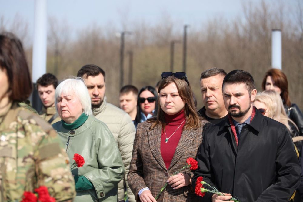 Галина Дуброва: 14 апреля - дата - напоминание о трагических событиях, развернувшихся на донбасской земле в 2014 году Галина Дуброва: 14 апреля - дата - напоминание о трагических событиях, развернувшихся на донбасской земле в 2014 году