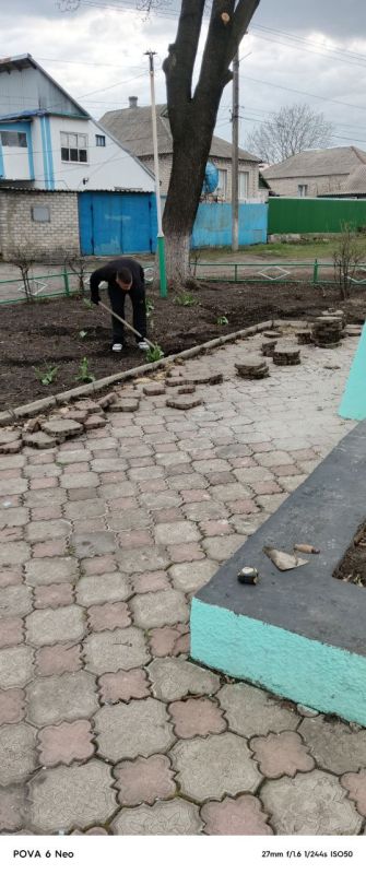 Сегодня, в преддверии празднования 80-летия Победы в Великой Отечественной войне на территории, подведомственной отделу жизнеобеспечения пгт Пролетарский начаты работы по реставрации памятника «Братская могила советских... Сегодня, в преддверии празднования 80-летия Победы в Великой Отечественной войне на территории, подведомственной отделу жизнеобеспечения пгт Пролетарский начаты работы по реставрации памятника «Братская могила советских...