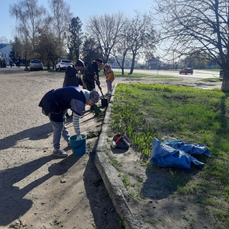 В ЛНР сотрудники почты активно участвуют в акции «Чистая Республика — 2025» В ЛНР сотрудники почты активно участвуют в акции «Чистая Республика — 2025»