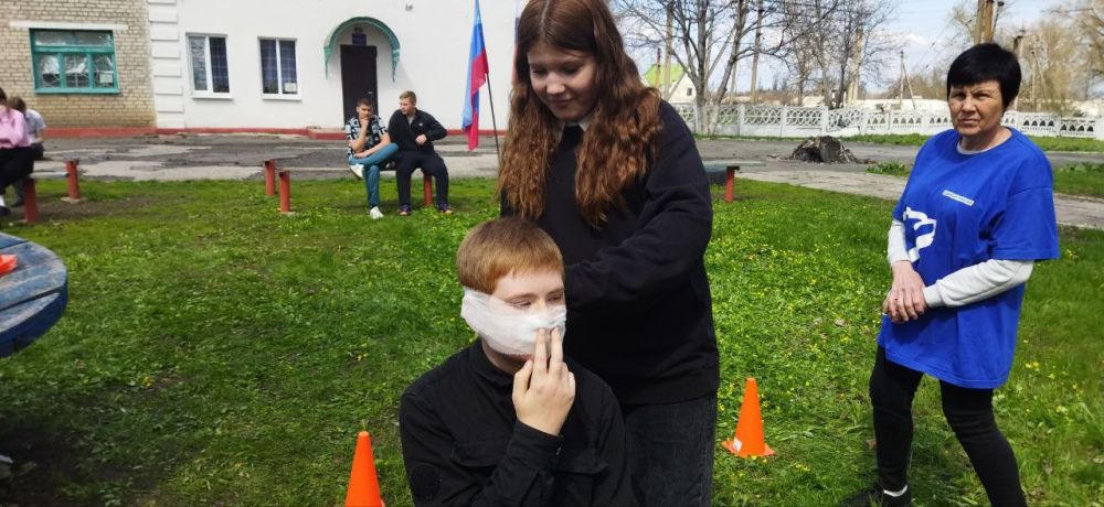 Андрей Рубанцов: В Ровеньках проходит "Эстафета поколений" Андрей Рубанцов: В Ровеньках проходит "Эстафета поколений"
