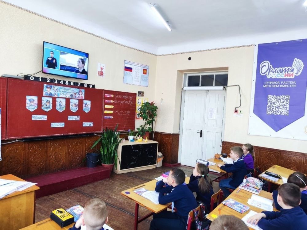 Ученики и педагоги Успенской средней школы №2 приняли участие в республиканской акции «Чистая Республика – 2025» Ученики и педагоги Успенской средней школы №2 приняли участие в республиканской акции «Чистая Республика – 2025»