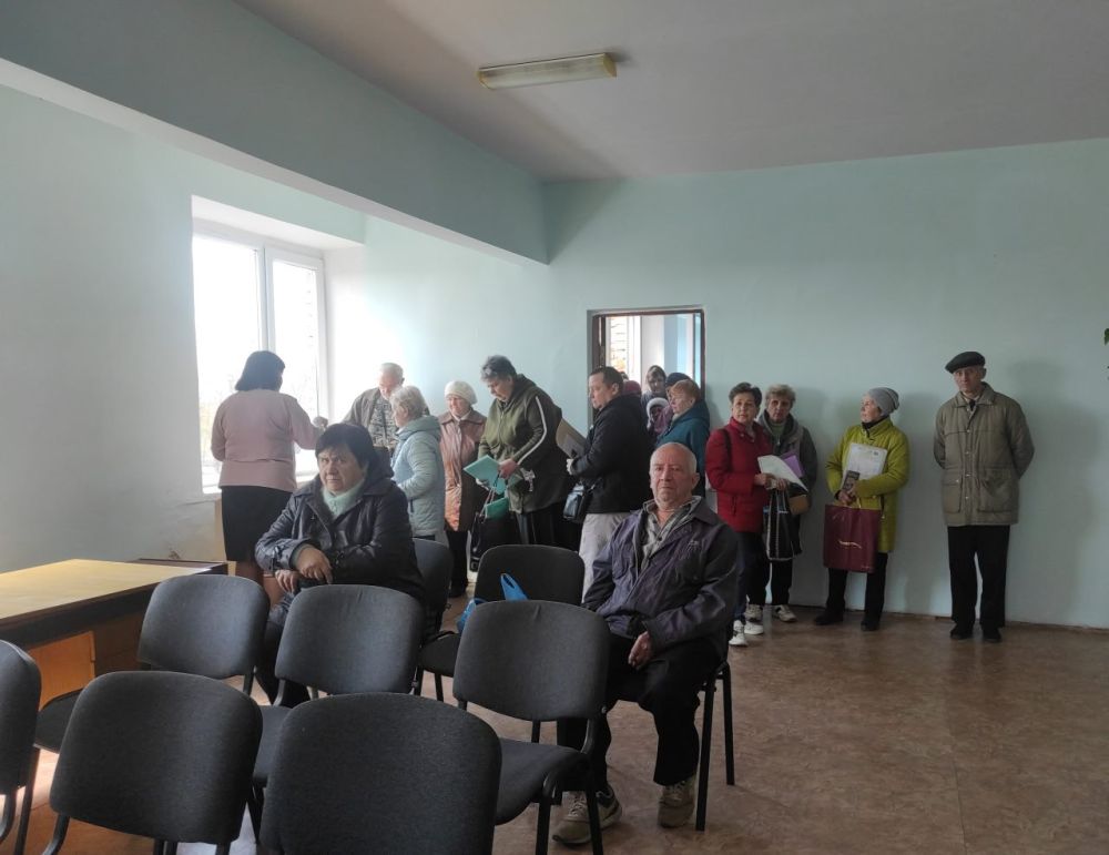 В ГОРОДЕ ПЕТРОВСКОЕ СОТРУДНИКАМИ МФЦ ПРОВЕДЕН ВЫЕЗДНОЙ ПРИЁМ ГРАЖДАН В ГОРОДЕ ПЕТРОВСКОЕ СОТРУДНИКАМИ МФЦ ПРОВЕДЕН ВЫЕЗДНОЙ ПРИЁМ ГРАЖДАН