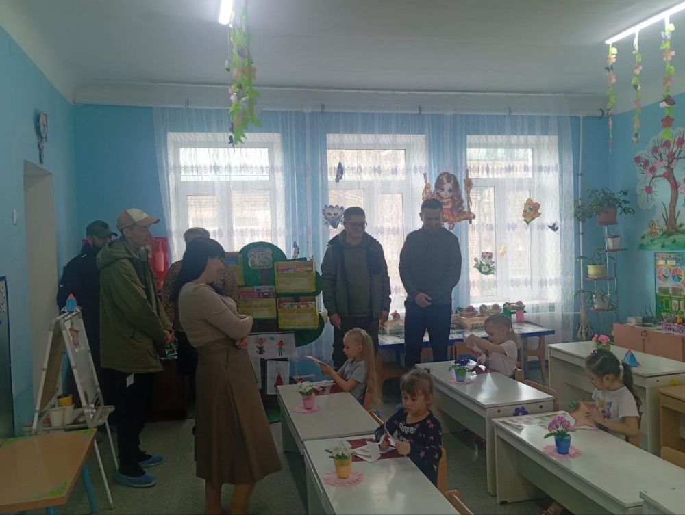 «В ГБДОУ ЛНР "Краснолучский ясли-сад № 2"Барвинок" состоялась важная встреча с представителями региона-шефа «В ГБДОУ ЛНР "Краснолучский ясли-сад № 2"Барвинок" состоялась важная встреча с представителями региона-шефа