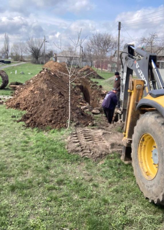 В Новофедоровке продолжается строительство нового водовода В Новофедоровке продолжается строительство нового водовода